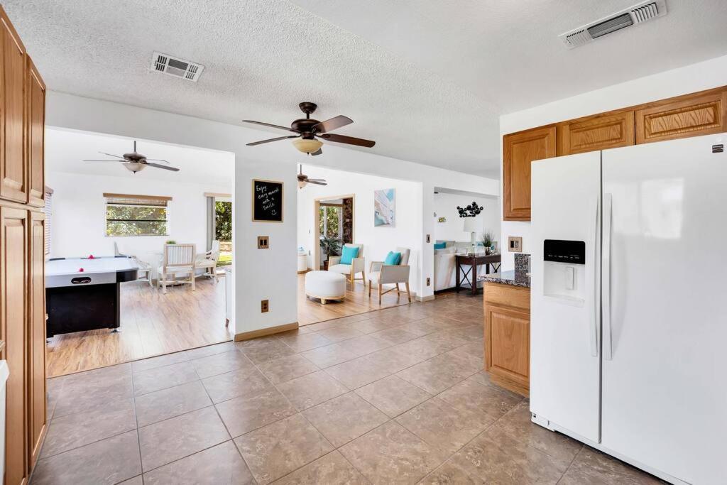 Centrally Located Spacious Vacation Hom 13 M Strip Las Vegas Exterior photo
